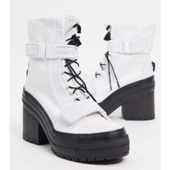 Converse Chuck Taylor All Star Gr82 Heeled Boot in White & Black, Size 7 - Picture 3 of 13